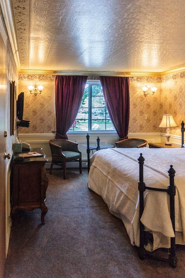Luxury Room, 1 King Bed, Terrace, Mountain View (Room 20)