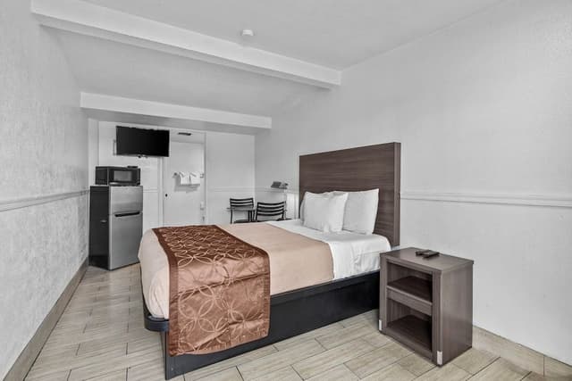 Superior Single Room, 1 Queen Bed, Non Smoking