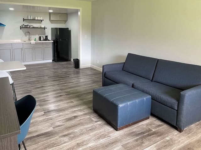 Standard Suite, 2 Queen Beds, Non Smoking, Kitchen