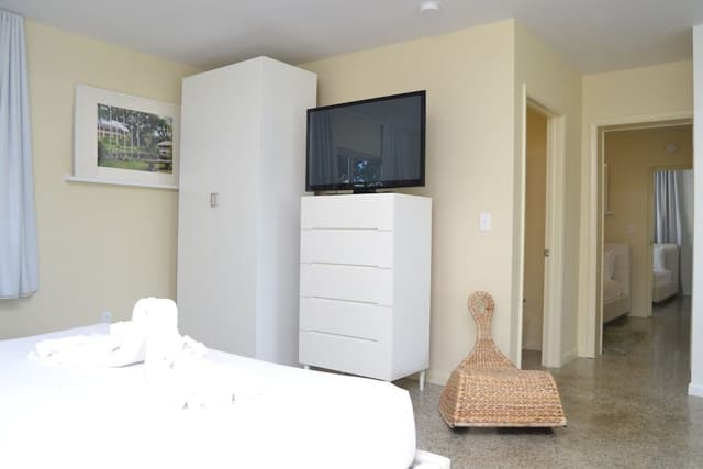 Suite, 2 Bedrooms (1 King and 2 Queen Beds)