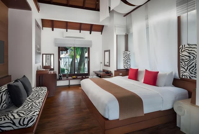Hydro Pool Villa