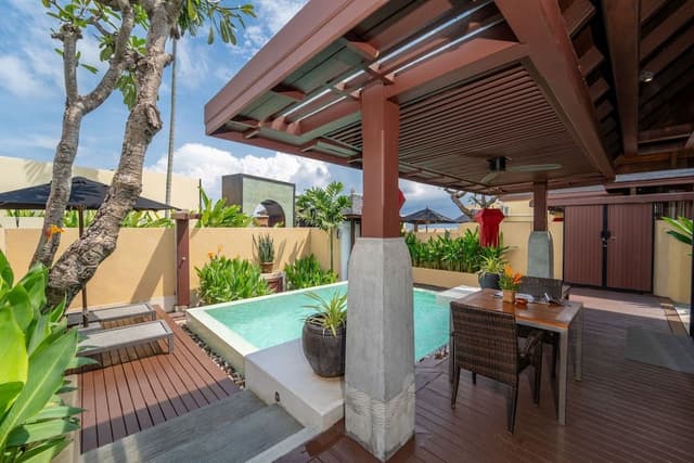 Grand Pool Villa