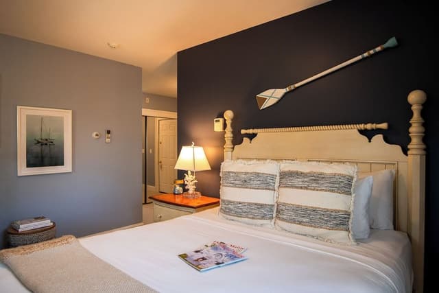 Room 16