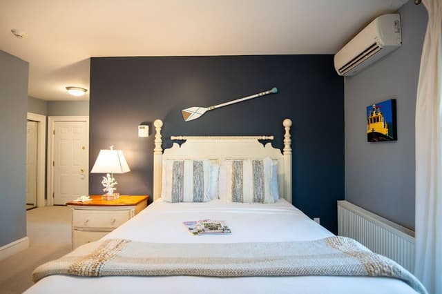 Room 16