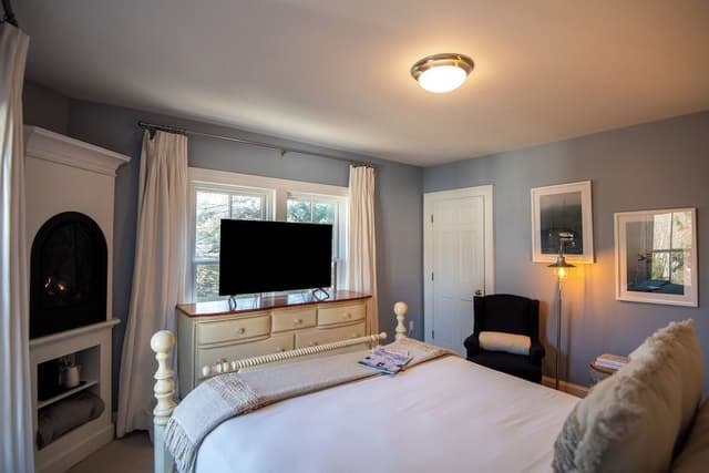Room 16