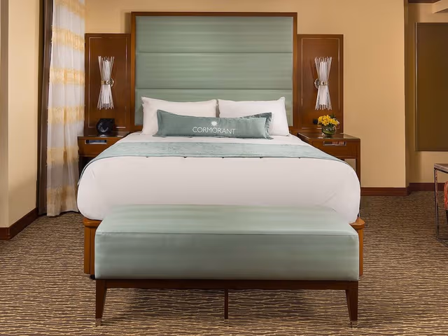 Room (Queen)