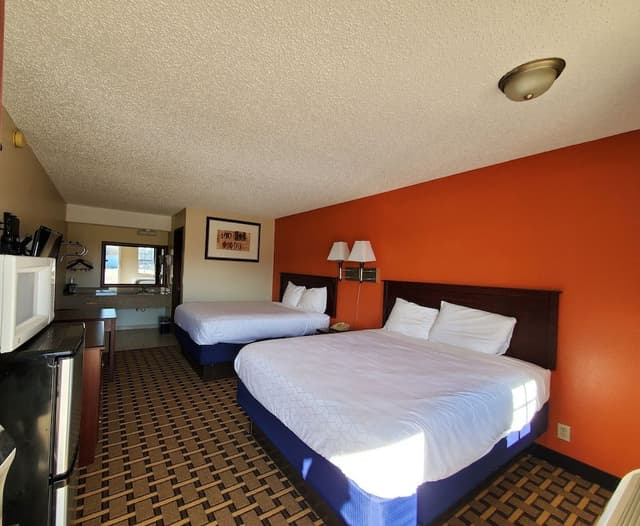 Comfort Room, 2 Queen Beds, Non Smoking