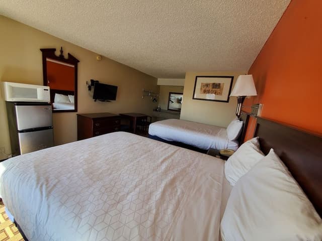 Comfort Room, 2 Queen Beds, Non Smoking