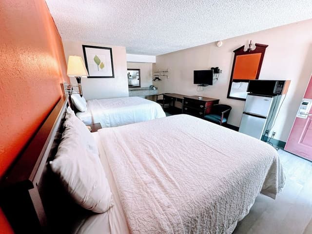 Comfort Room, 2 Queen Beds, Non Smoking