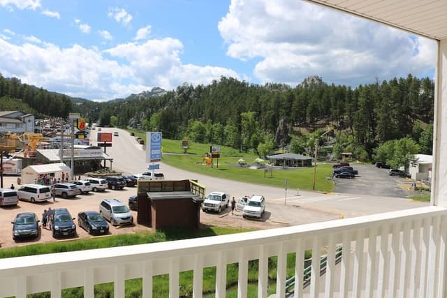 Family Suite, Multiple Beds, Balcony, Mountain View