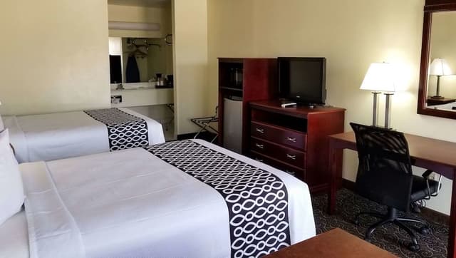 Two queen bed non smoking