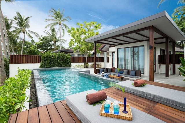 One Bedroom Beachfront Pool Villa
