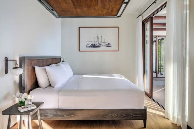One Bedroom Beachfront Pool Villa
