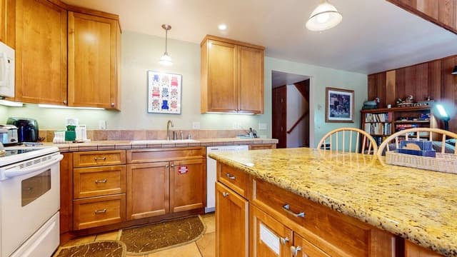 Condo, 1 Bedroom