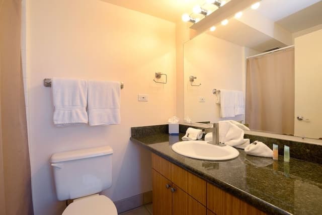 Condo, 2 Bedrooms