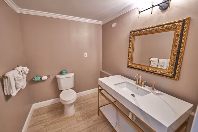 Crown Victorian Suite