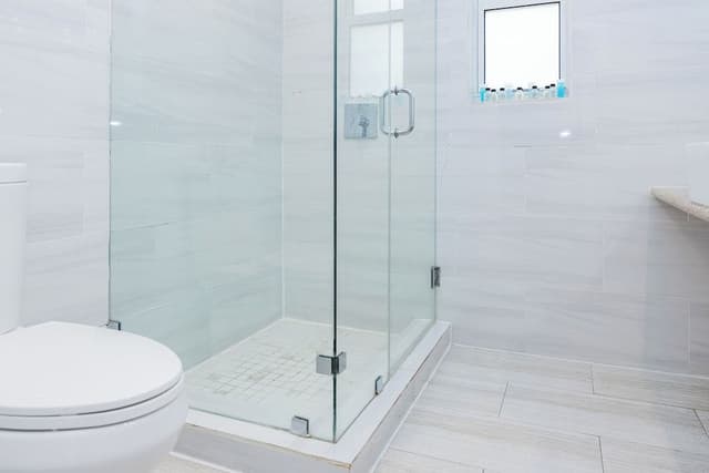 One Bedroom Queen Suite