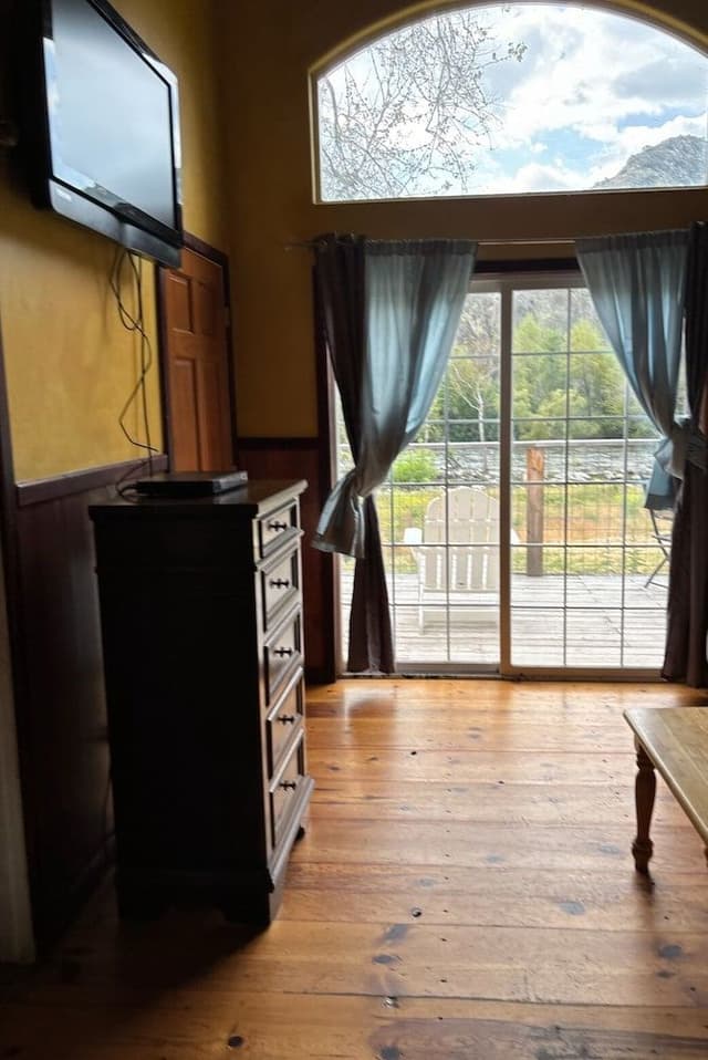 Family Cabin, River Front, River View, Deck #7