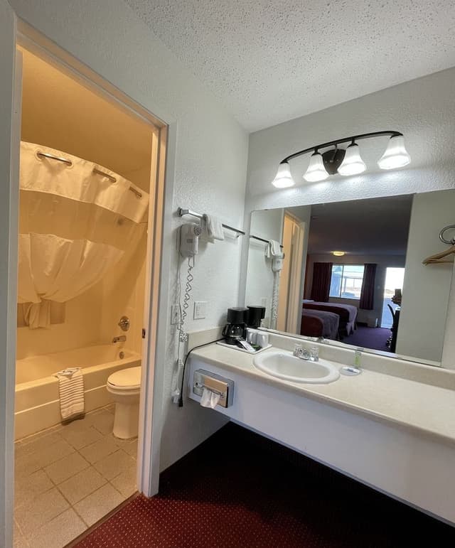 Standard Room, 2 Queen Beds, Non Smoking