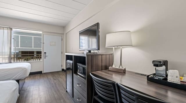 Standard Room, 2 Double Beds, Non Smoking, Refrigerator & Microwave