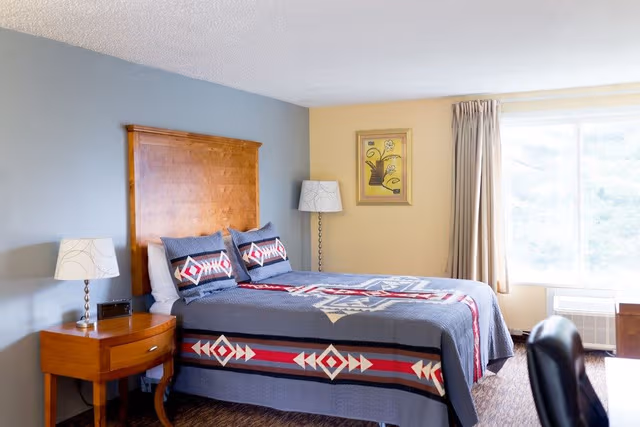 Standard Room, 1 Queen Bed, Non Smoking