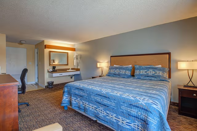 Standard Room, 1 Queen Bed, Non Smoking