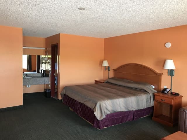 Two Queen Beds, Non-Smoking