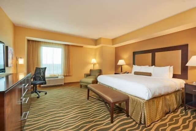 Executive Suite, 1 King Bed, Non Smoking