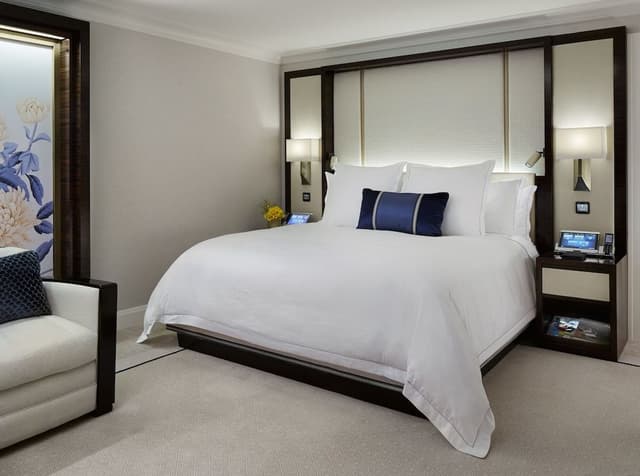 Grand Premier Room