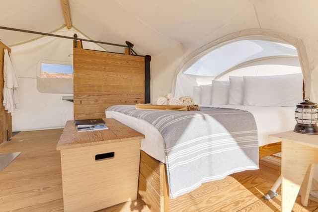 Stargazer Tent - Private Bath