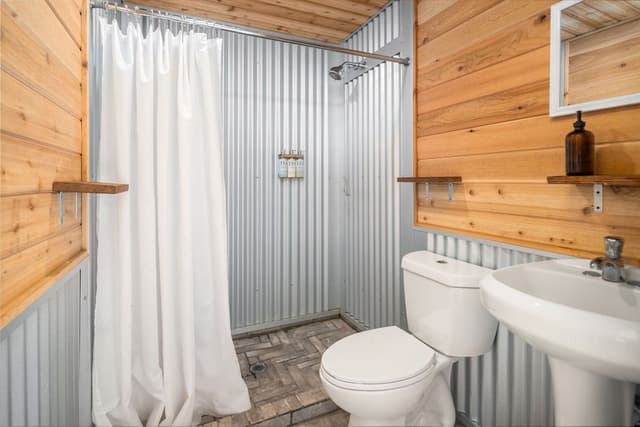 Safari with Kids Tent - Shared Bath