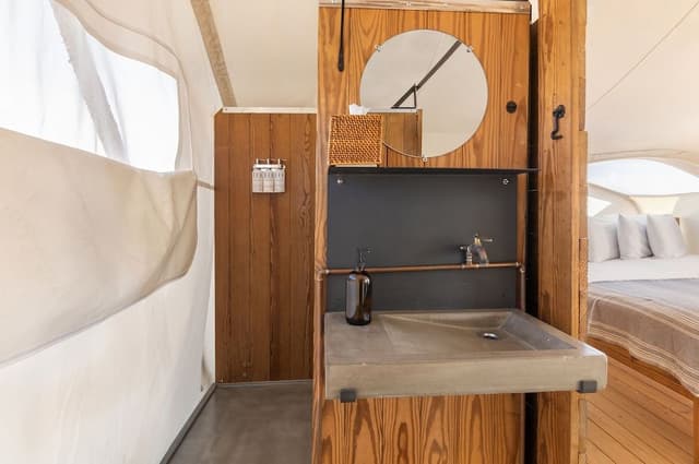 Stargazer Tent - Private Bath