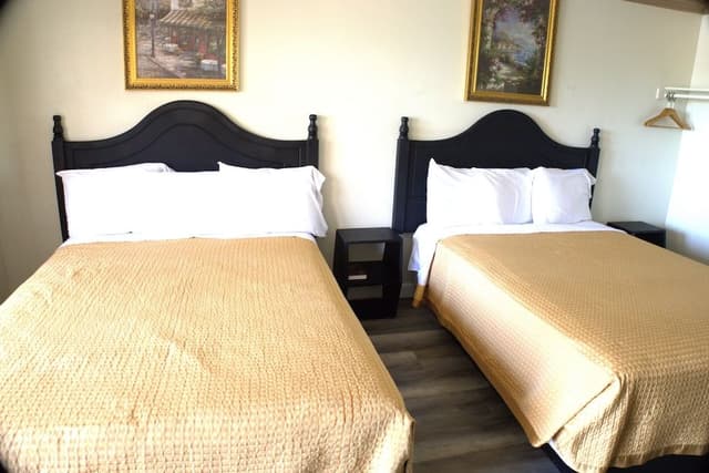 Standard Room, 2 Queen Beds