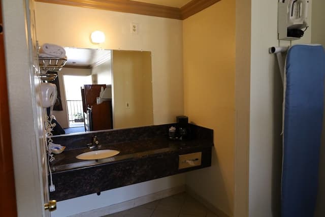 Standard Room, 2 Queen Beds