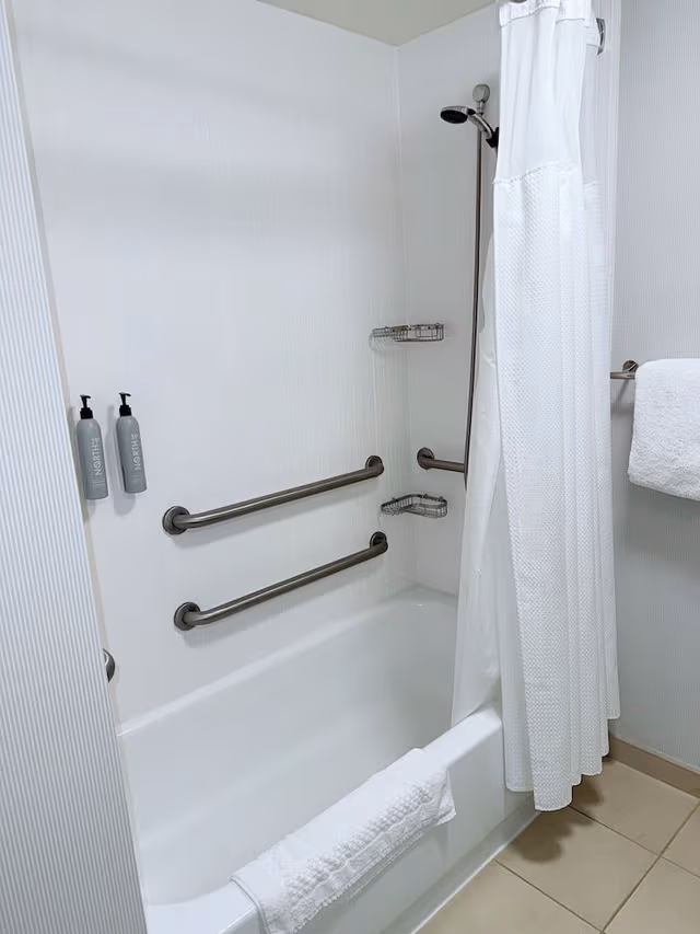 Room, 2 Double Beds (Mobility Accessible, Tub)