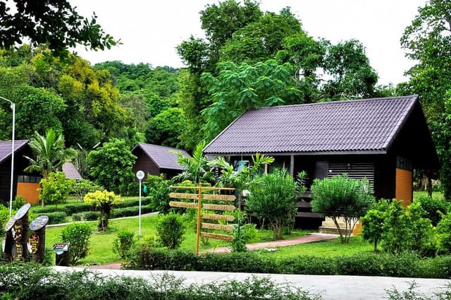 Superior Cottage