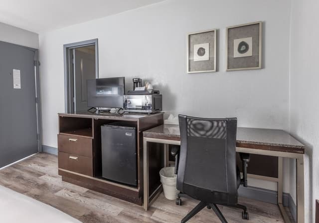 Premium Room, 1 King Bed