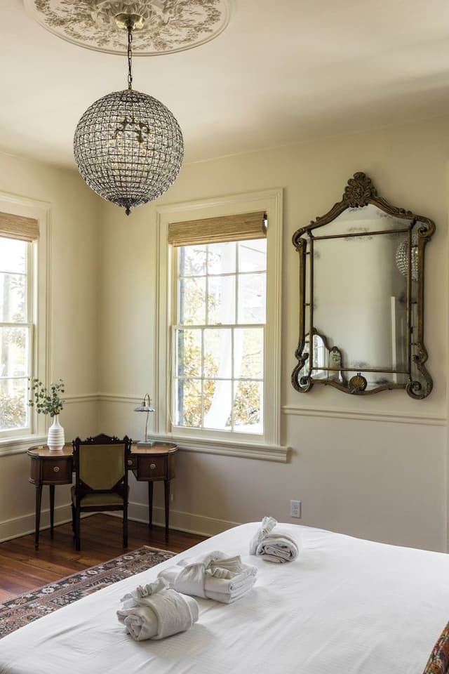 Elite Room