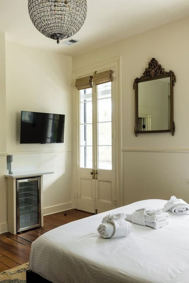 Elite Room