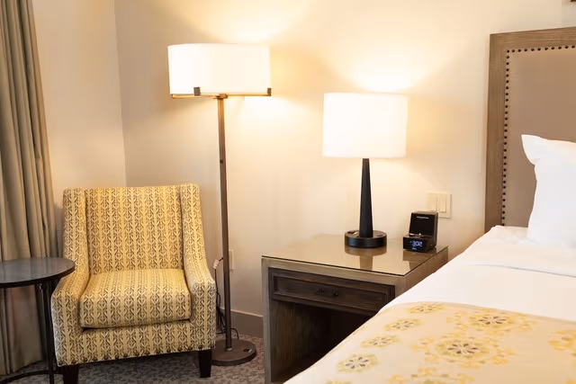 Deluxe Room, 2 Queen Beds, Non Smoking, Garden View