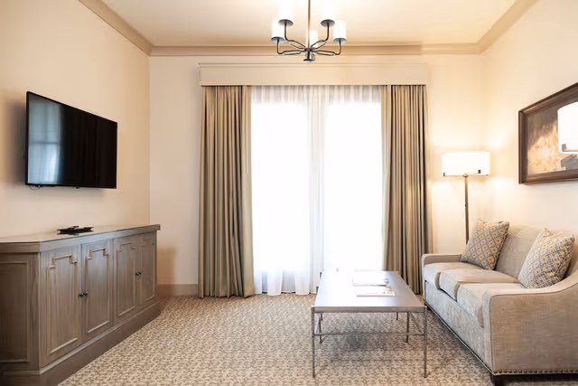 Junior Suite, 1 King Bed, Non Smoking, Vineyard View