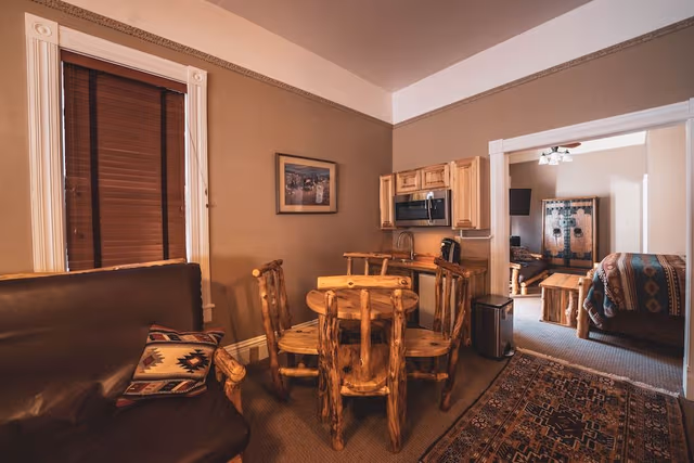 Apartment, Ensuite (Main St Suite)