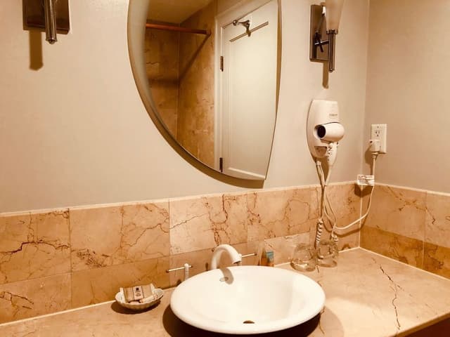 Double Room, 1 Queen Bed, Private Bathroom