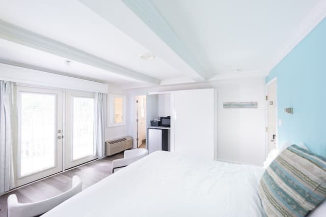 Deluxe Room, 1 King Bed, Non Smoking