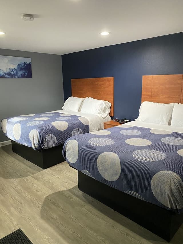 Standard Room Two Queens