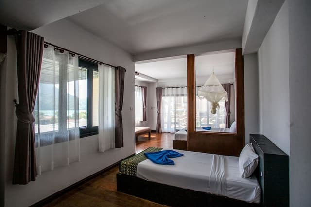 Triple Room