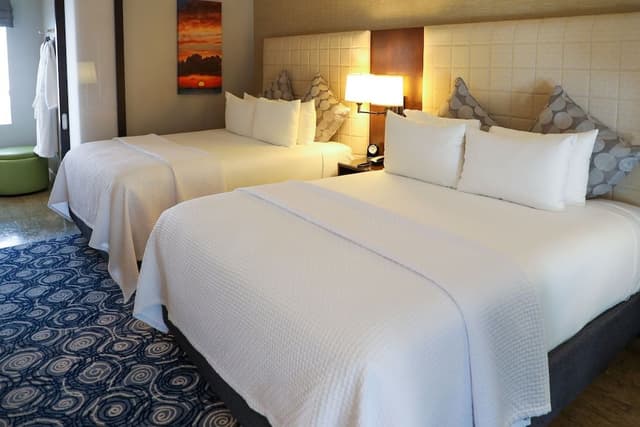 Suite, Multiple Beds