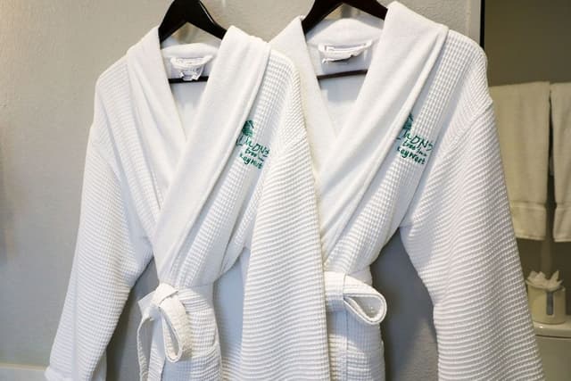 Junior Spa King Suite