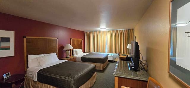 Two Double Executive Beds (No Pets)