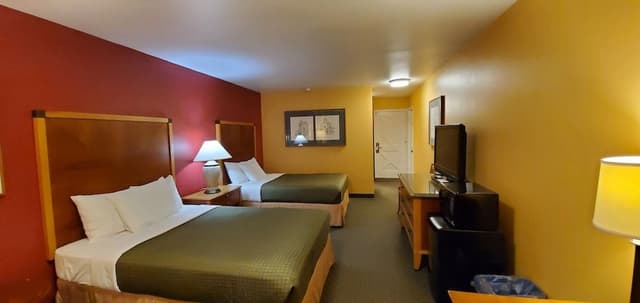 Two Double Executive Beds (No Pets)